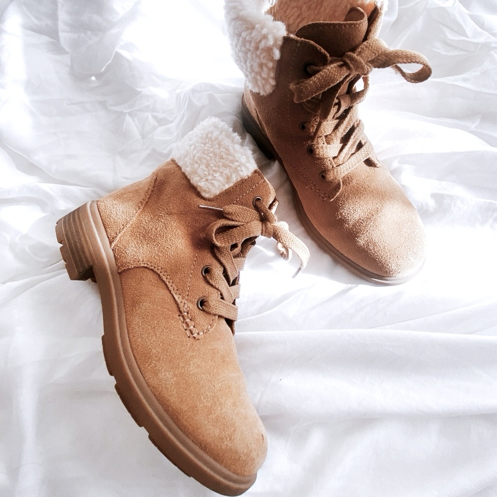 UGG Harrison lace boots